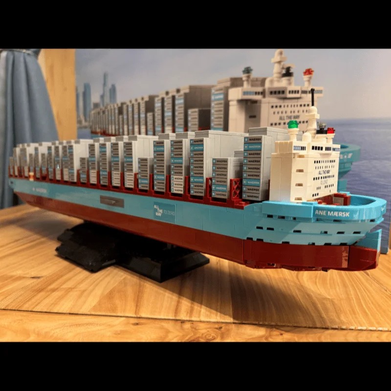 New 2026 Dual-Fuel Container V - Model Kit Ship ulasan dan harga
