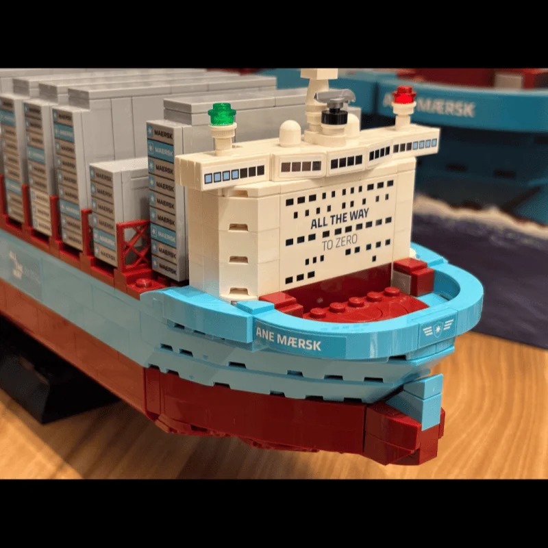 New 2026 Dual-Fuel Container V - Model Kit Ship ulasan dan harga